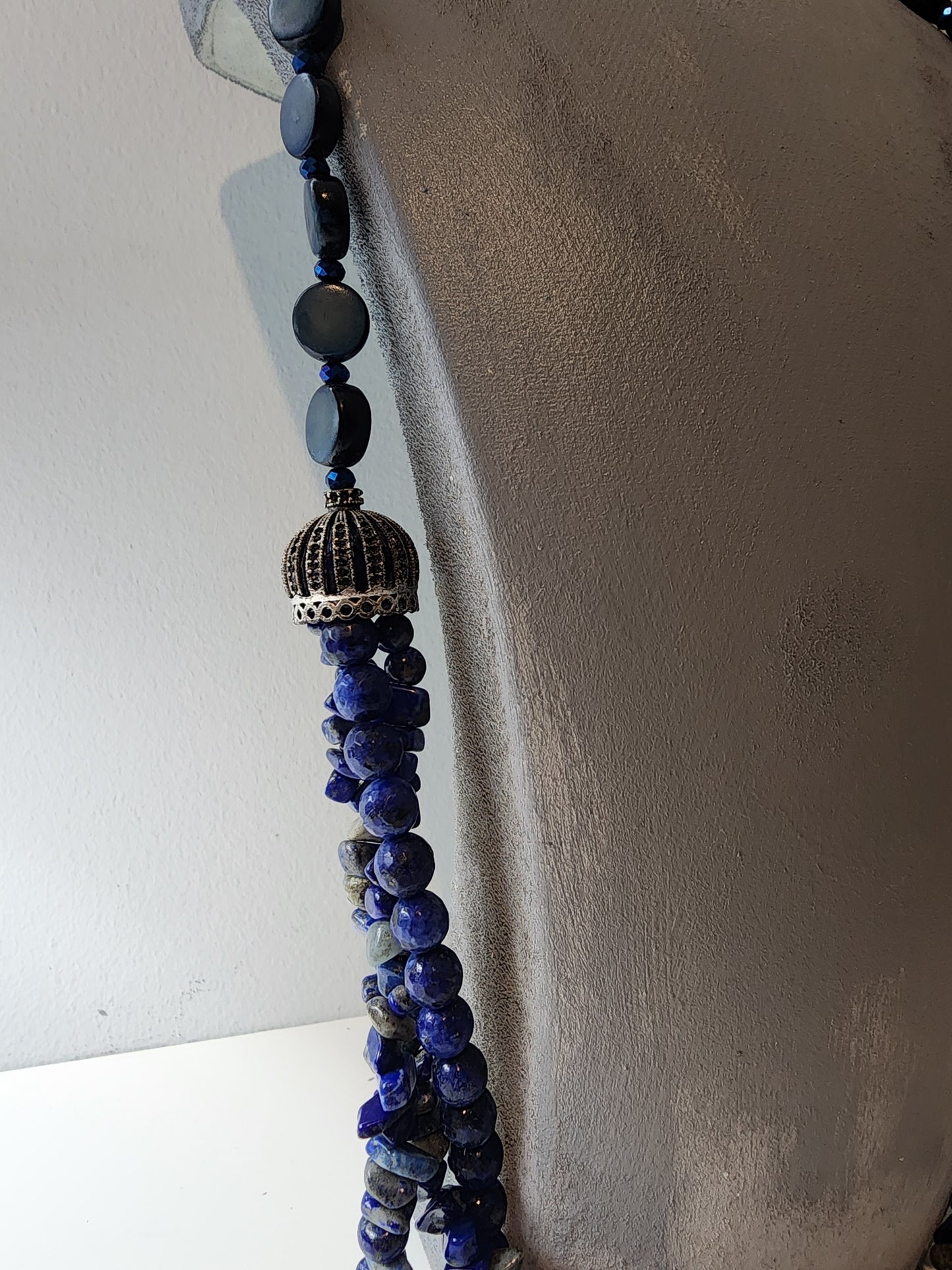 Lapis Lazuli ve Mavi Ceyt Orjinal Doğal Taş Kadın Kolye / Sağlık, Gençlik, Odaklanma ve İçhuzur - 75 cm Kolye Ebadı